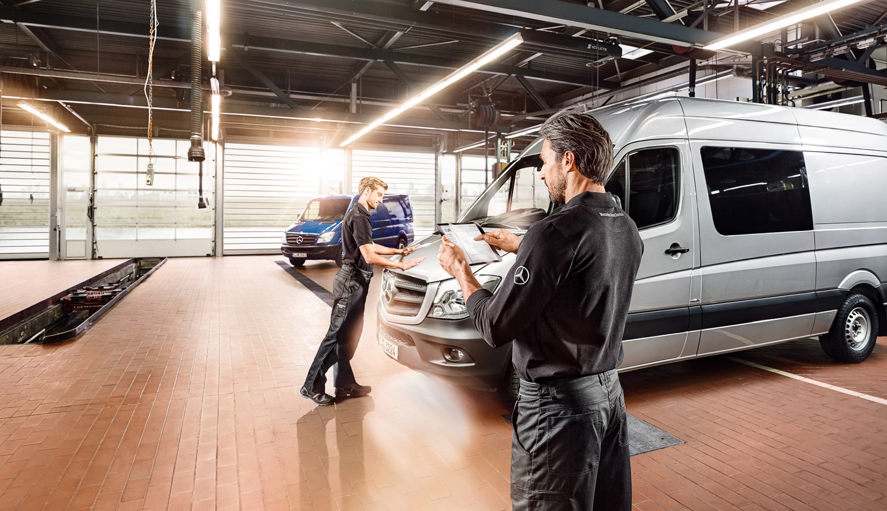 MERCEDES & VOLKSWAGEN SERVİS